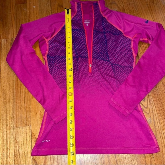 Nike pro fitted top - Picture 2 of 9